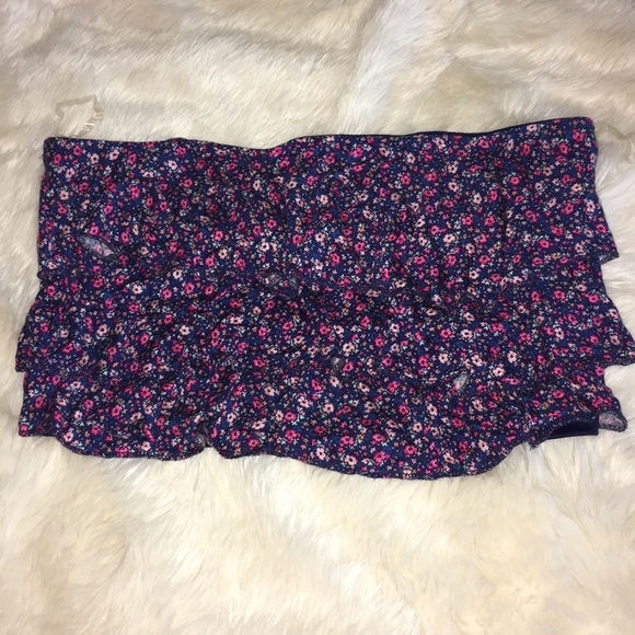 Charlotte Russe crop top - Picture 2 of 5